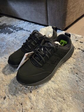 CROCS Men's Black Athletic Lace-Up Sneakers